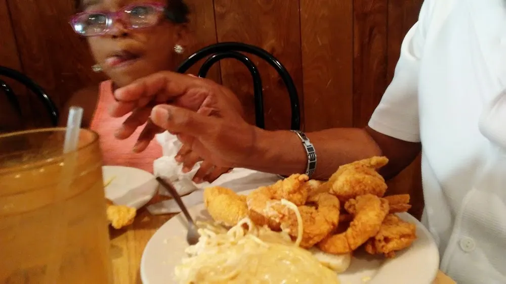 Seafood Gumbe